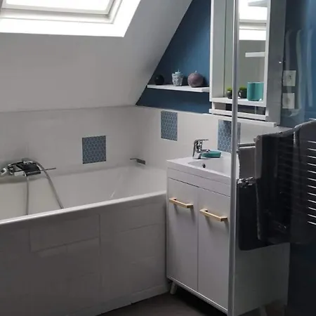 Holiday home Maison Familiale Avec Jardin 2 Chambres 4 Personnes Proche Nausicaa, Vielle Ville, Terre Des Deux Caps *